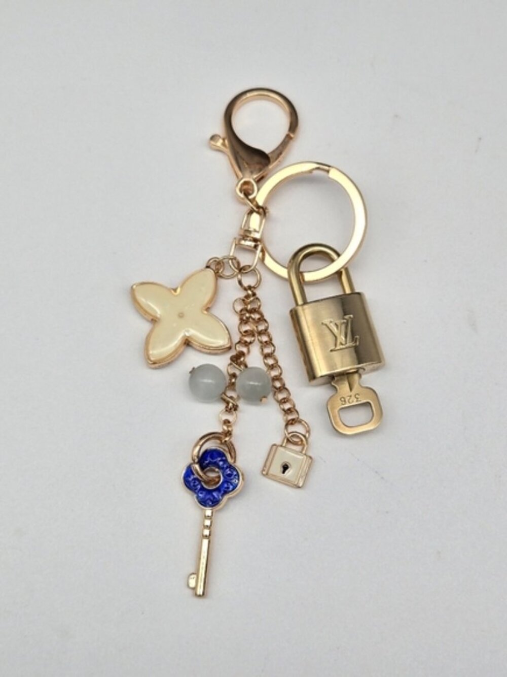 Authentic Louis Vuitton Gold Lock 🔒 Unbranded Keychain Bag Charm LV - Picture 6 of 8